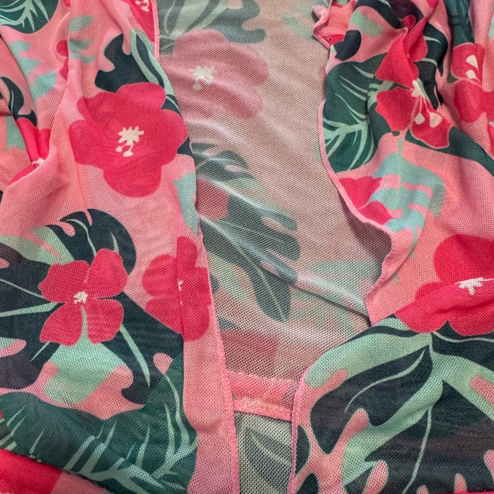Childs Swimsuit with cover up - Picture 6 of 7